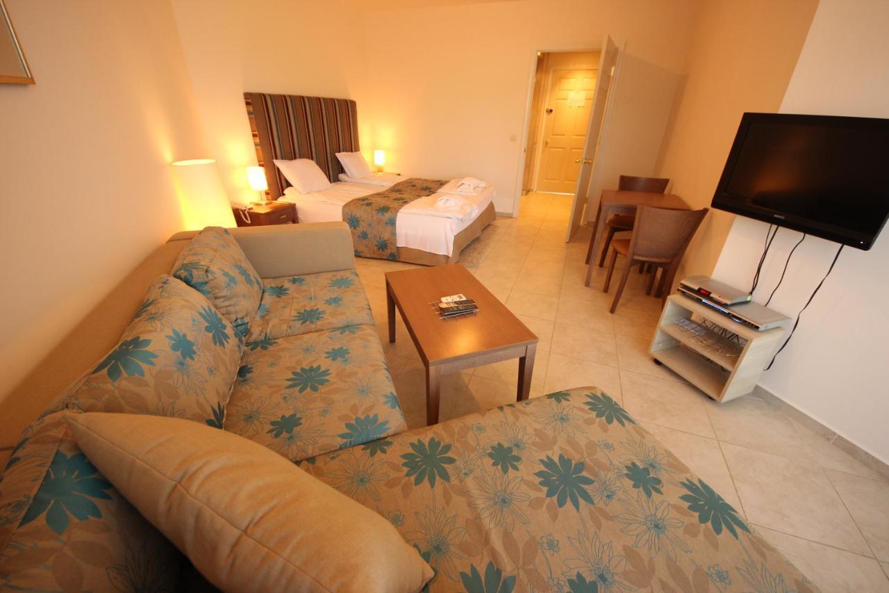 Menada Sozopol Apartments Bagian luar foto