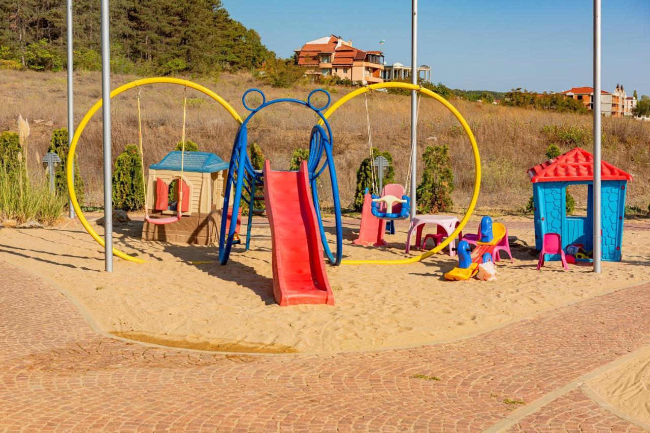 Menada Sozopol Apartments Bagian luar foto