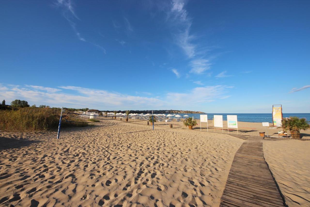 Menada Sozopol Apartments Bagian luar foto